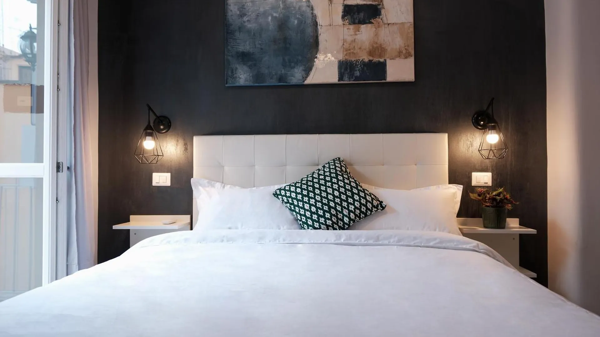 Numi B&B Rome Bed & Breakfast